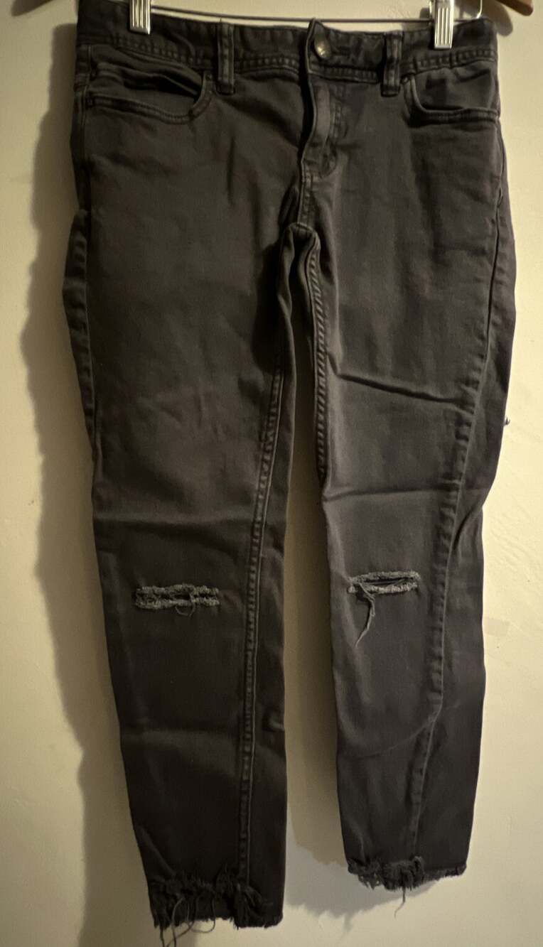 FP Free People Cropped Jeans Women's Size W 27 Gray Mid Rise Distressed Raw Hem
